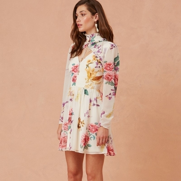 Keepsake About Us Longsleeve Floral Dress size 00 NWT - Picture 2 of 13